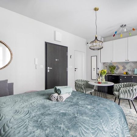 Apartamenty Metropark Krzemieniecka-Lux Varšava Exteriér fotografie