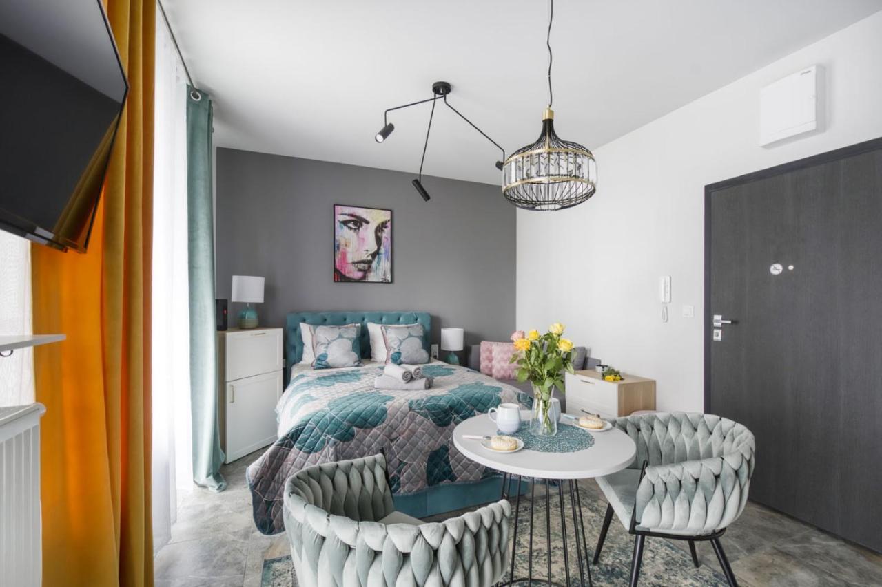 Apartamenty Metropark Krzemieniecka-Lux Varšava Exteriér fotografie