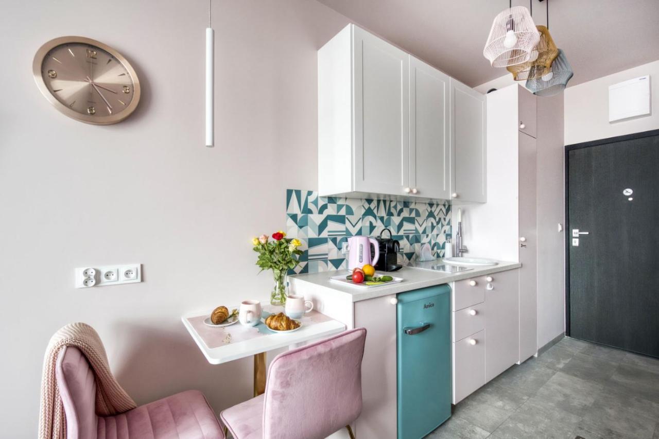 Apartamenty Metropark Krzemieniecka-Lux Varšava Exteriér fotografie