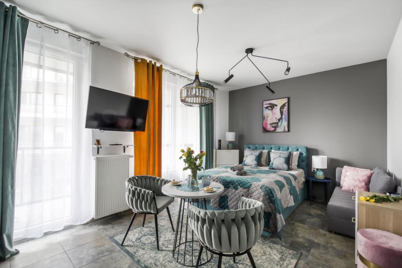 Apartamenty Metropark Krzemieniecka-Lux Varšava Exteriér fotografie