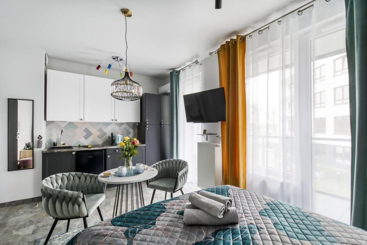 Apartamenty Metropark Krzemieniecka-Lux Varšava Exteriér fotografie