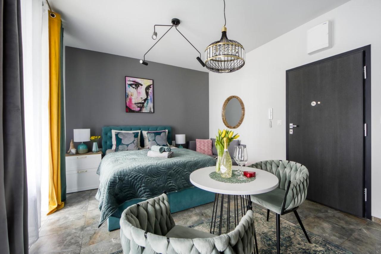 Apartamenty Metropark Krzemieniecka-Lux Varšava Exteriér fotografie