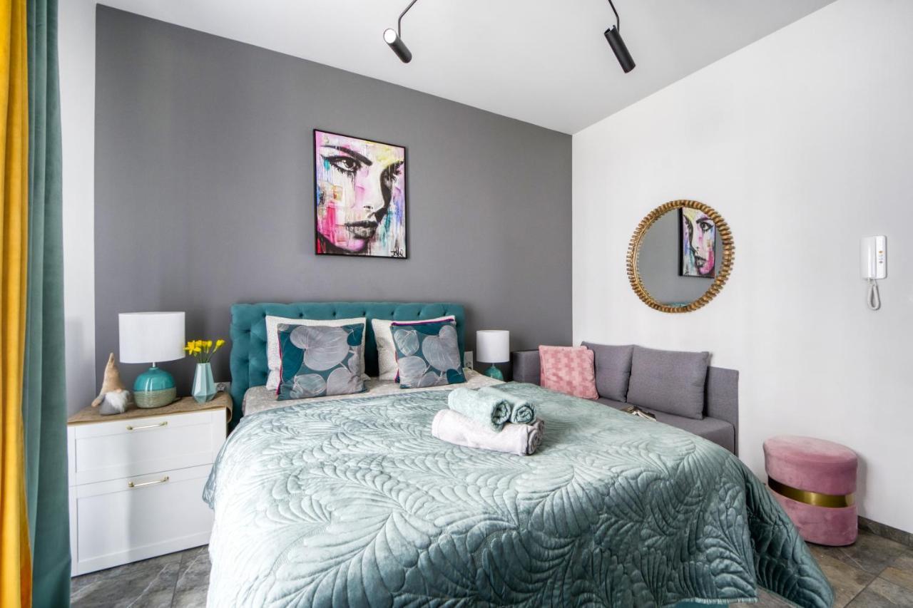 Apartamenty Metropark Krzemieniecka-Lux Varšava Exteriér fotografie